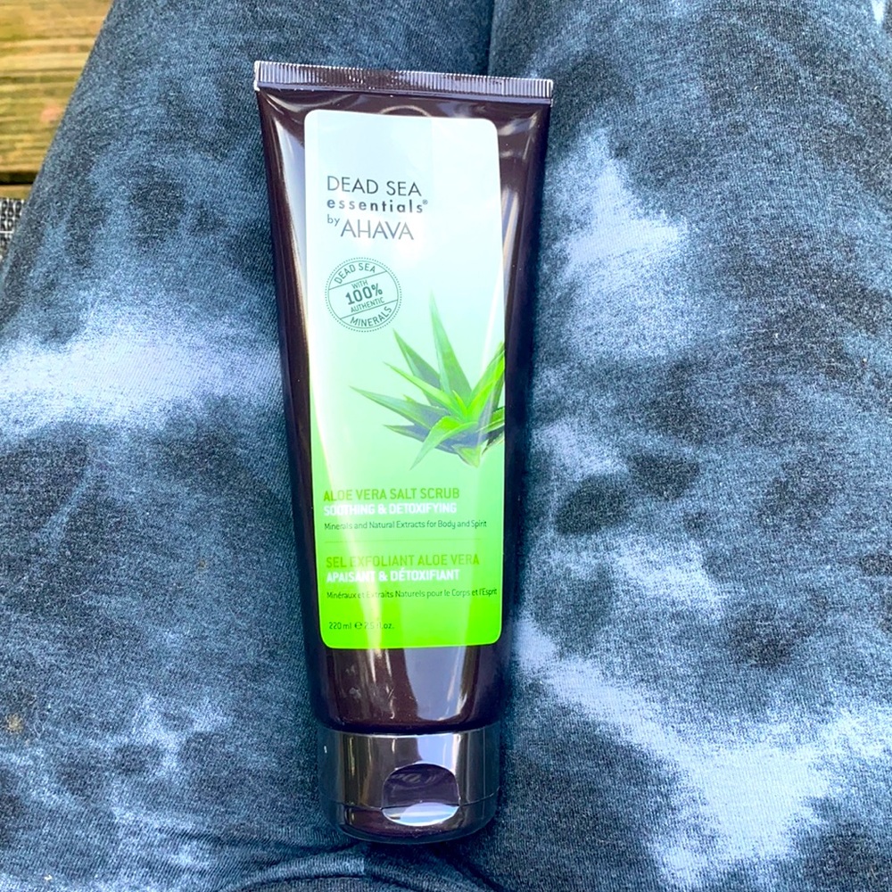 Ahava Salt Scrub